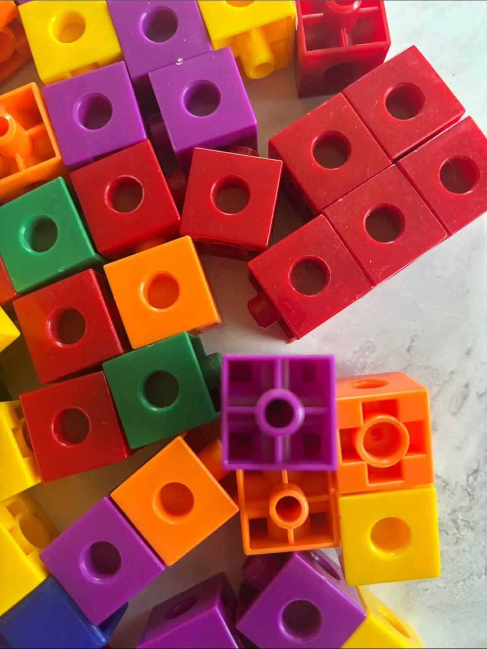 175 Piece Plastic Interlocking Counting Cubes